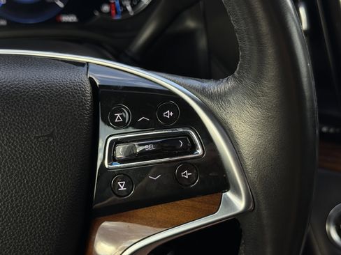 Used 2017 Cadillac Escalade Premium Luxury image 18