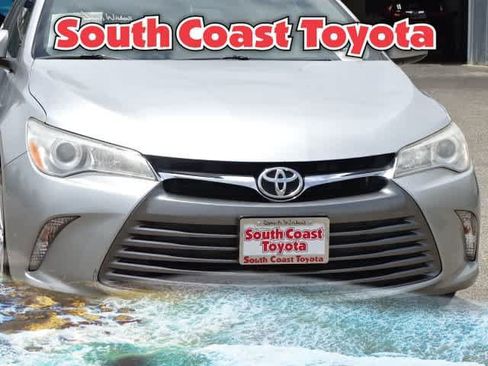 Used 2017 Toyota Camry LE FWD image 4