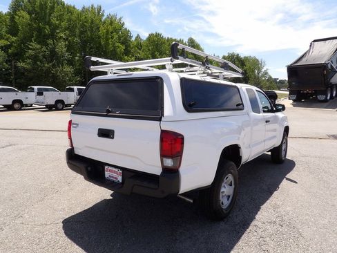 Used 2022 Toyota Tacoma SR RWD image 7