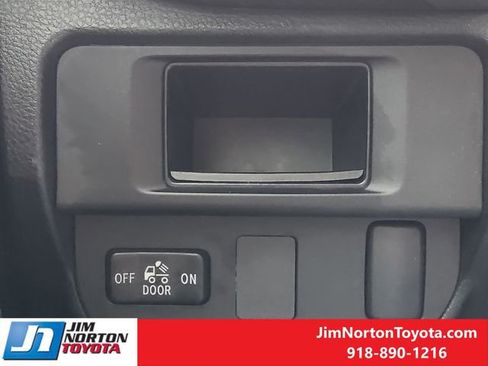 Used 2017 Toyota Tacoma SR5 w/ Tow Package image 24