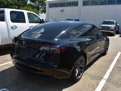 Used 2021 Tesla Model 3 Standard Range Plus RWD image 4