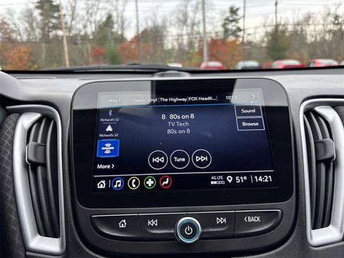 Used 2024 Chevrolet Malibu LT image 22