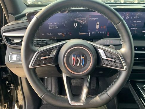 Used 2025 Buick Enclave Sport Touring image 21