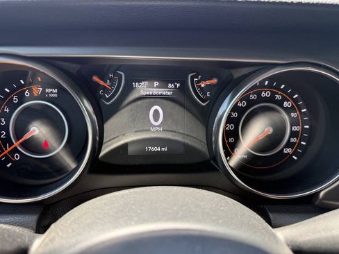 Used 2019 Jeep Wrangler Unlimited Sport S AWD/4WD image 13