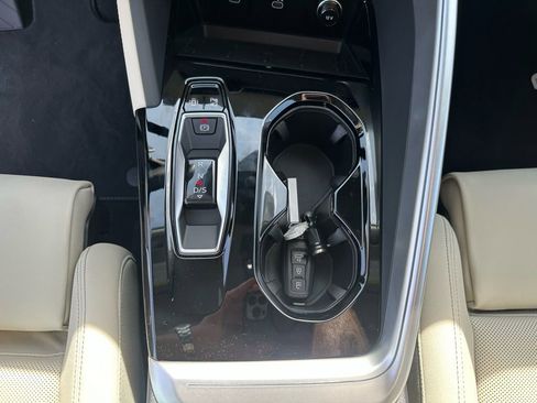 New 2025 Audi Q5 Prestige image 23