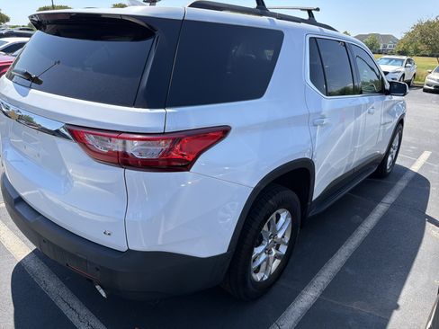 Used 2019 Chevrolet Traverse LT FWD image 10