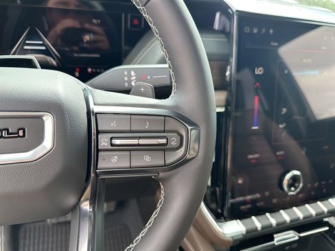 New 2026 GMC Yukon XL Denali Ultimate AWD/4WD image 38