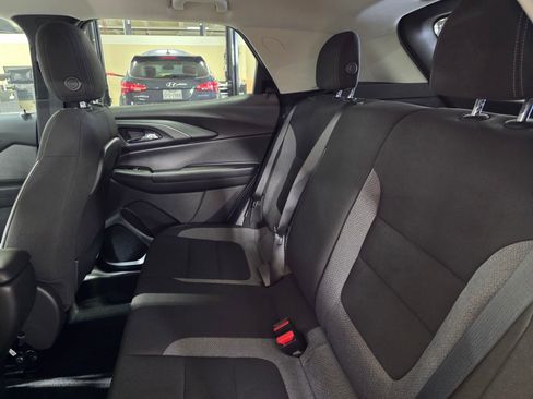 Used 2025 Chevrolet TrailBlazer LS w/ LS Convenience Package AWD/4WD image 14