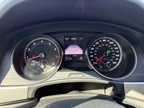 Used 2019 Volkswagen Atlas SE w/ Panoramic Sunroof Package FWD image 25