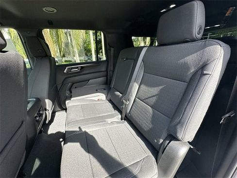 New 2026 Chevrolet Suburban LS image 26