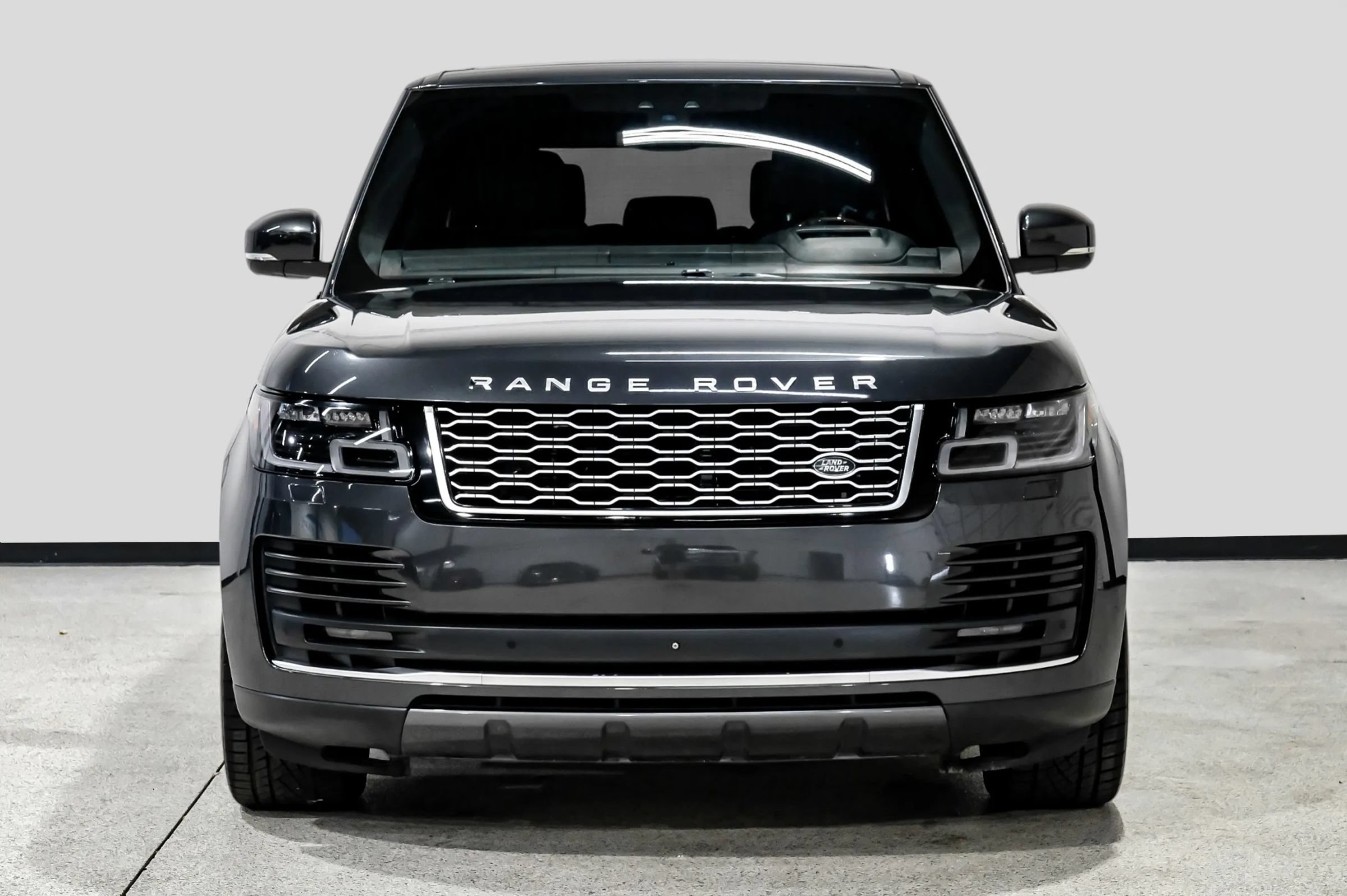Used 2019 Land Rover Range Rover Long Wheelbase Supercharged AWD/4WD image 3