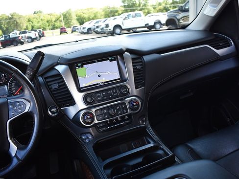Used 2018 Chevrolet Tahoe Premier AWD/4WD image 22