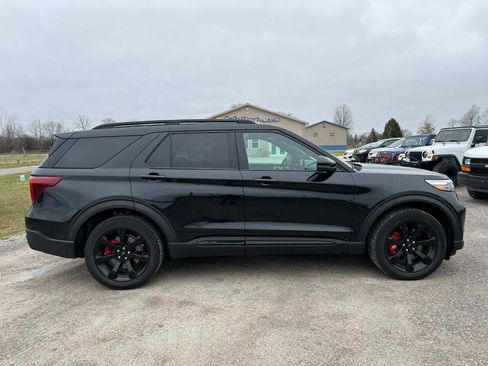 Used 2021 Ford Explorer ST w/ Equipment Group 401A image 2