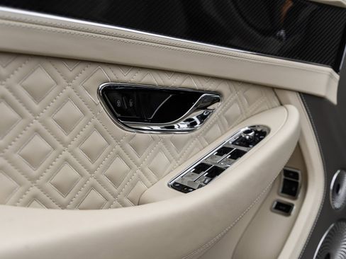 Used 2022 Bentley Continental GT image 21