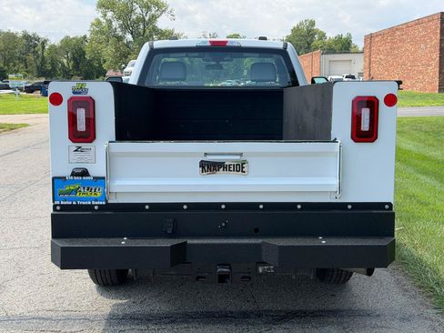 Used 2022 Ford F250 XL w/ Power Equipment Group RWD image 5
