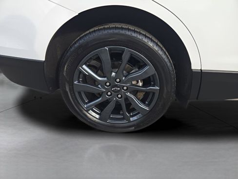 Used 2023 Chevrolet Equinox RS image 17