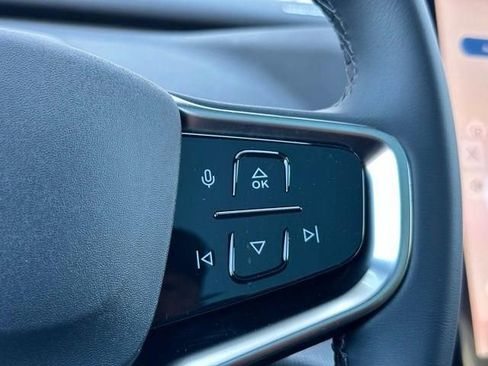 New 2026 Volvo EX30 Plus w/ Protection Package Premier image 18