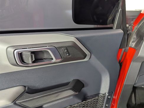 Used 2023 Ford Bronco Big Bend w/ Sasquatch Package image 19