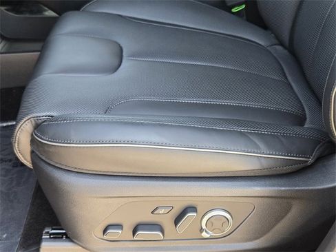 Used 2025 Hyundai Palisade Calligraphy image 15