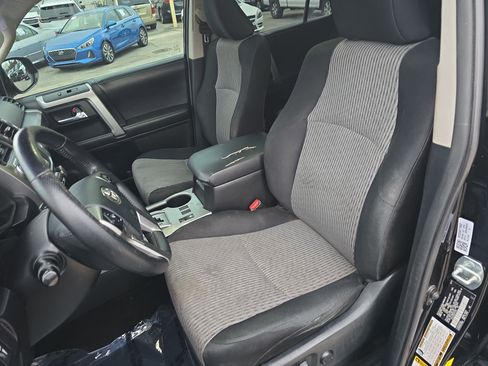 Used 2014 Toyota 4Runner SR5 image 15