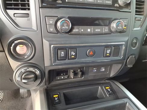 Certified 2024 Nissan Titan SV w/ SV Convenience Package image 13