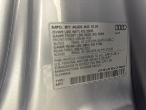 Used 2021 Audi Q8 Premium Plus image 13