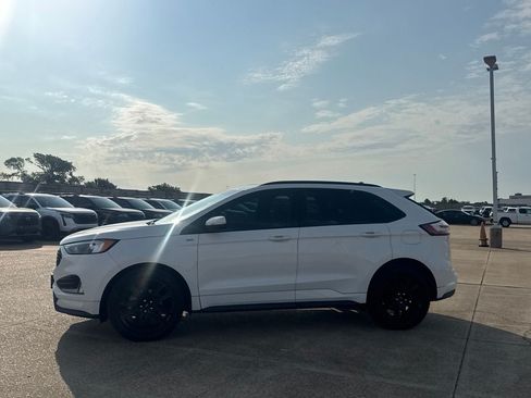 Used 2020 Ford Edge ST-Line FWD image 13
