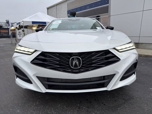 Certified 2025 Acura TLX w/ Technology Package image 10