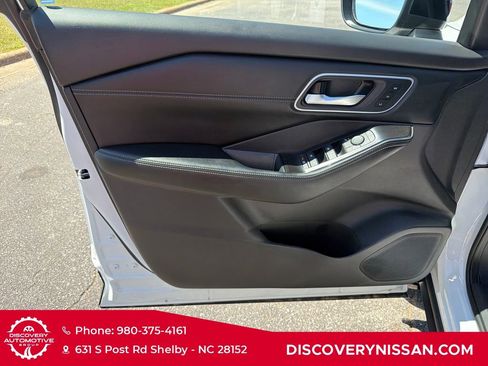 New 2026 Nissan Rogue Platinum AWD/4WD image 10