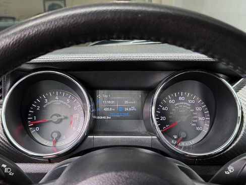Used 2016 Ford Mustang Coupe RWD image 19