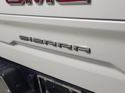 Used 2020 GMC Sierra 1500 SLT w/ SLT Premium Plus Package RWD image 7