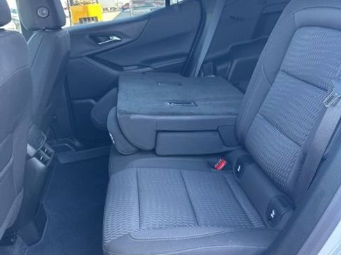 Used 2025 Chevrolet Equinox LT image 47