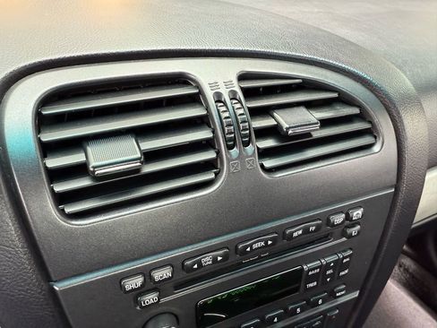 Used 2003 Ford Thunderbird RWD image 82