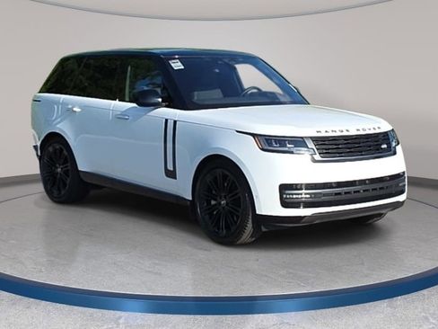 Used 2023 Land Rover Range Rover SE AWD/4WD image 3