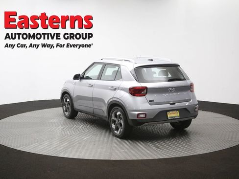 Used 2025 Hyundai Venue SEL FWD image 65