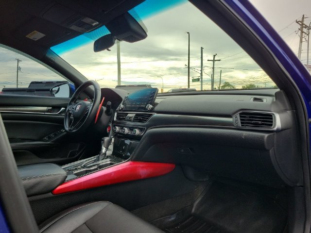 Used 2018 Honda Accord Sport image 32