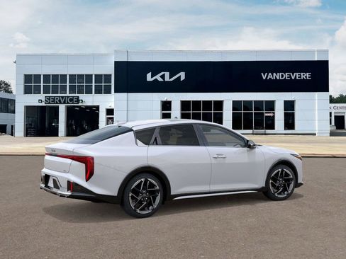 New 2026 Kia K4 GT-Line image 6