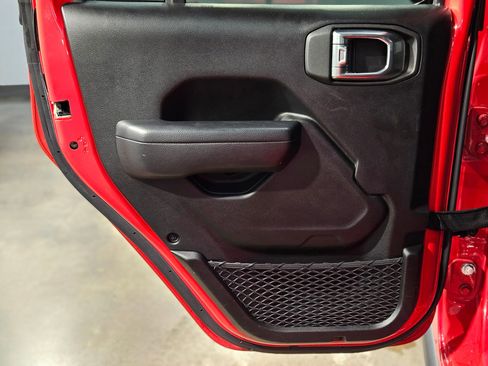 Used 2023 Jeep Gladiator Mojave w/ LED Lighting Group image 34