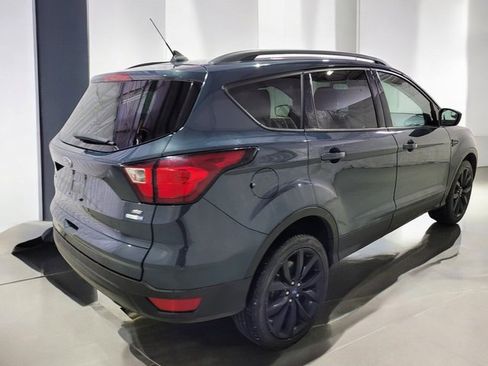 Used 2019 Ford Escape SE image 19