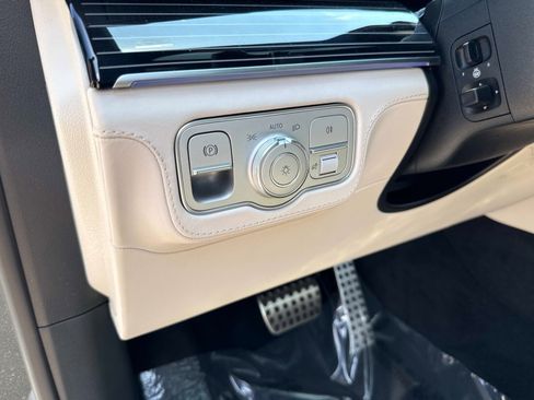 New 2026 Mercedes-Benz GLE 63 AMG S image 21