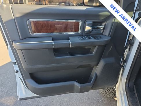 Used 2018 RAM 3500 Laramie w/ Convenience Group image 11