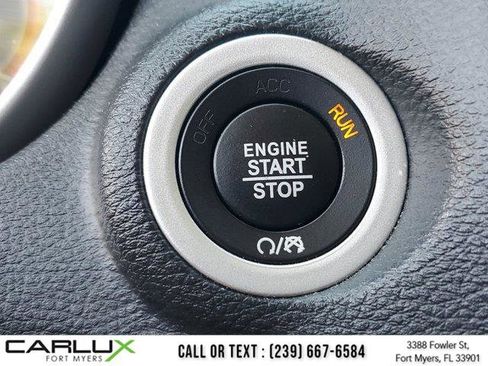 Used 2020 Dodge Journey SE w/ SE Popular Equipment Group image 32