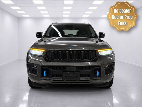 Used 2024 Jeep Grand Cherokee Limited 4xe AWD/4WD image 3