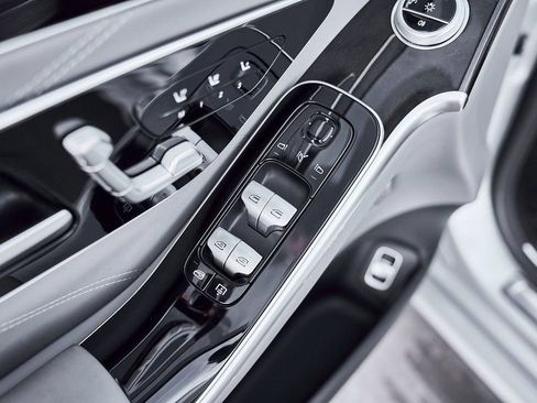 Used 2021 Mercedes-Benz Maybach S 580 4MATIC image 29