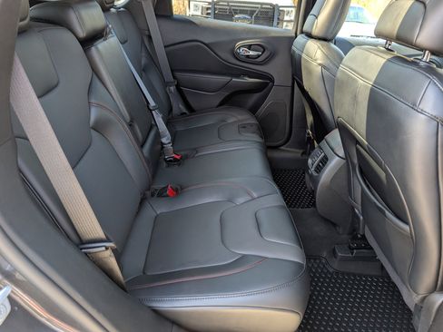 Used 2022 Jeep Cherokee Trailhawk w/ Sun, Sound & Nav Group image 14