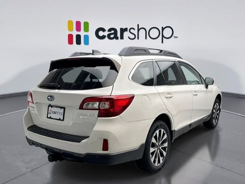 Used 2017 Subaru Outback 2.5i Limited AWD/4WD image 5