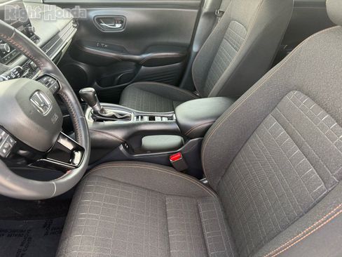 Used 2024 Honda HR-V Sport image 12