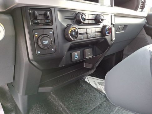 Used 2024 Ford F350 XL w/ Snow Plow Prep Package image 28