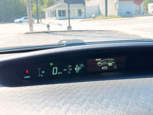 Used 2012 Toyota Prius Two FWD image 29