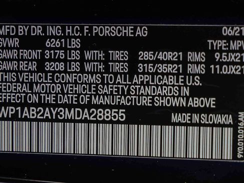 Used 2021 Porsche Cayenne S image 32